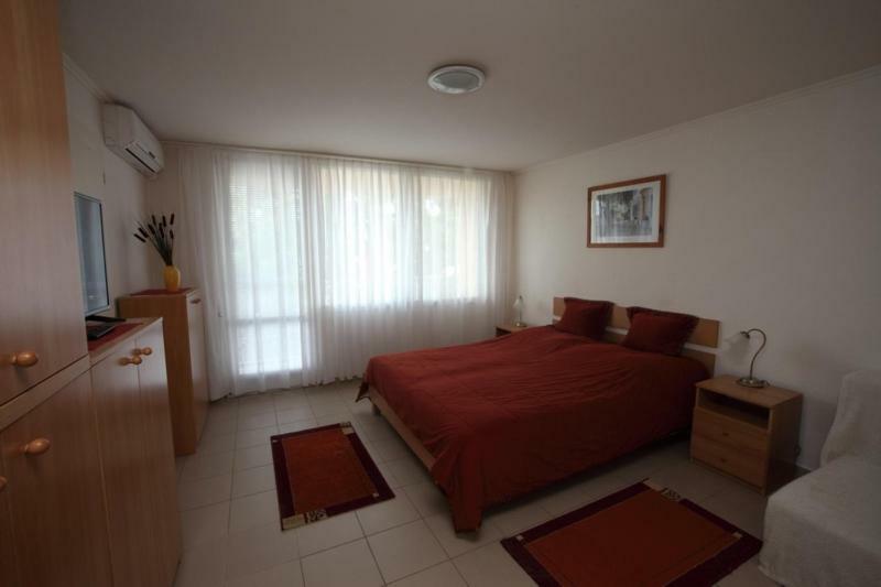 Siesta Apartmanhaz Balatonfuered Buitenkant foto