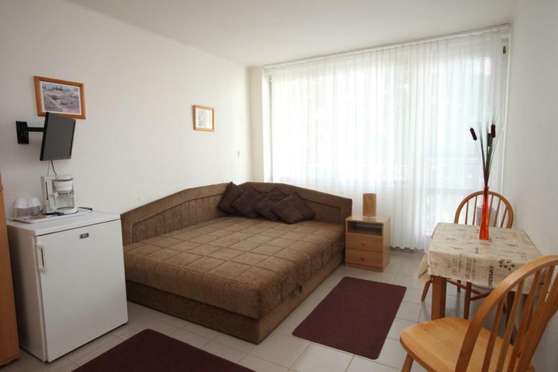 Siesta Apartmanhaz Balatonfuered Buitenkant foto